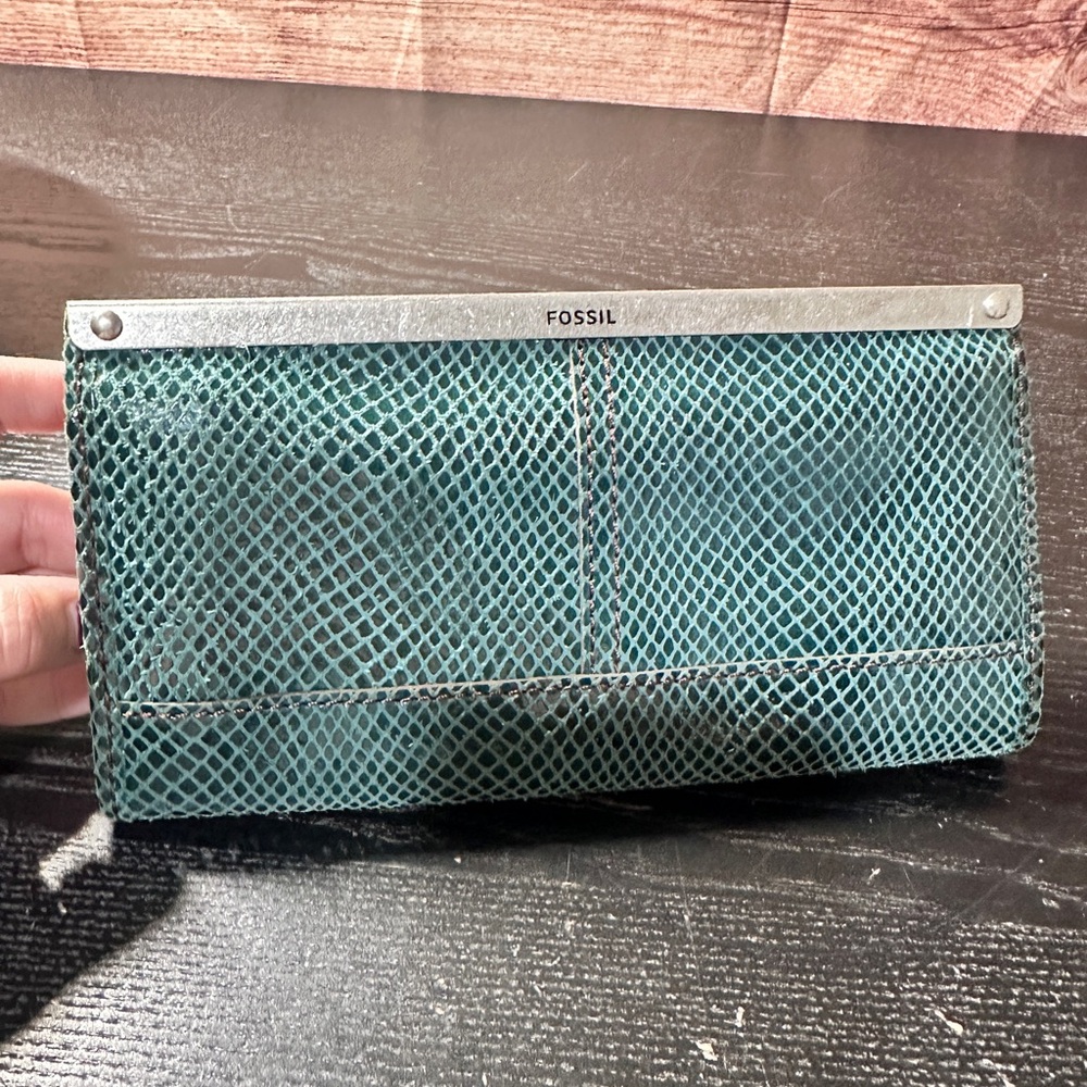 Fossil Forrest Green Python Snake Embossed Clutch… - image 5